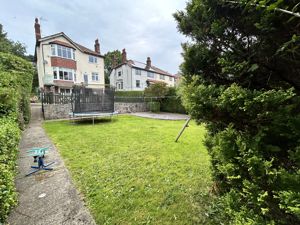 Photo 4- click for photo gallery